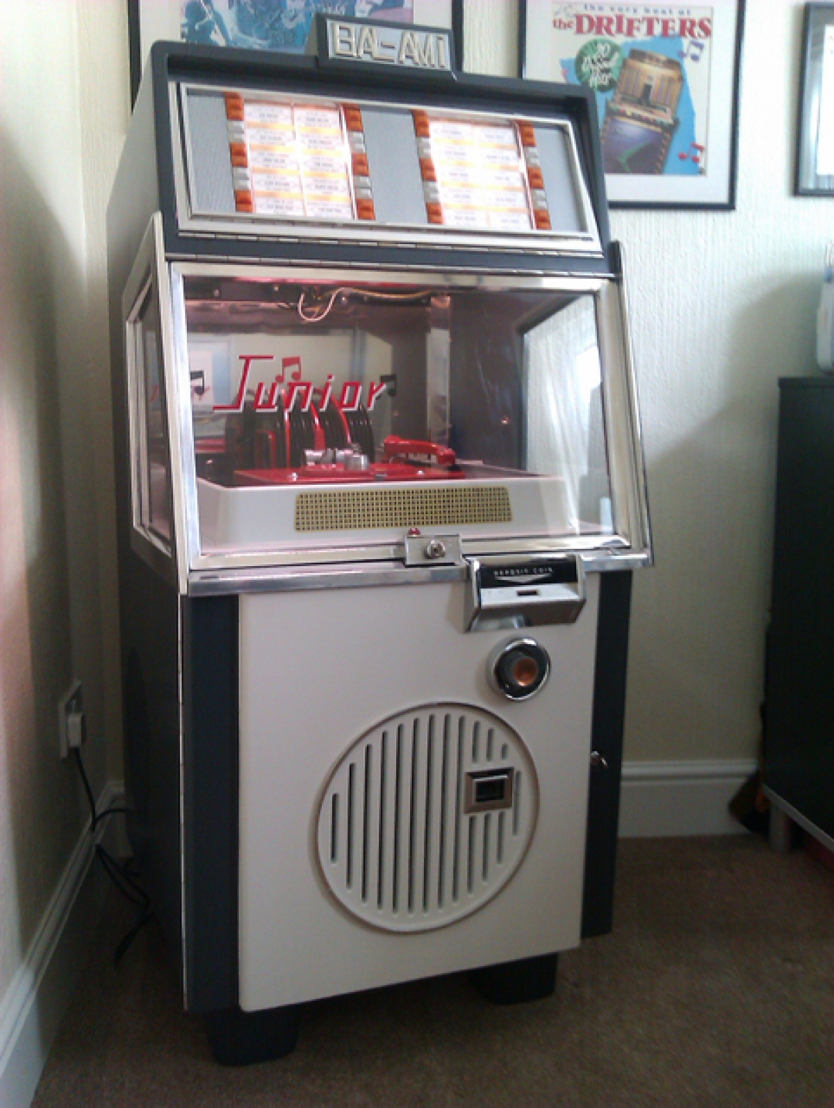 ....and now restored to a high standard! Looks like it has just rolled off the factory production line. 