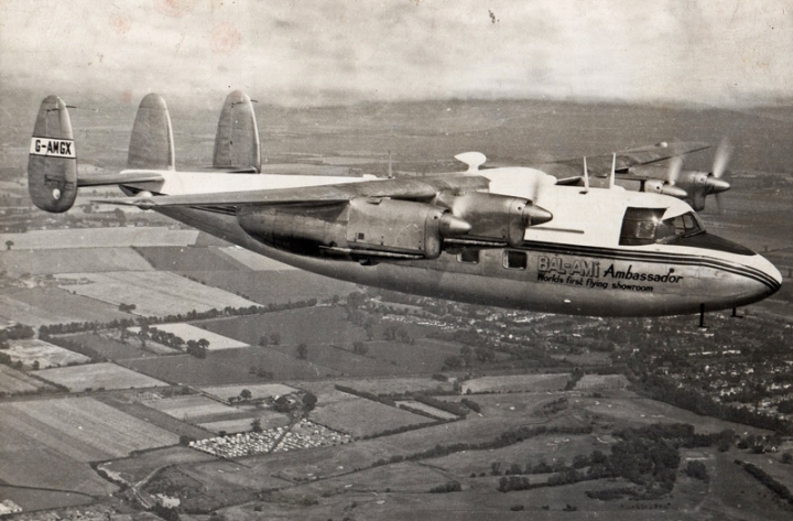BAL-AMi Flying Showroom 