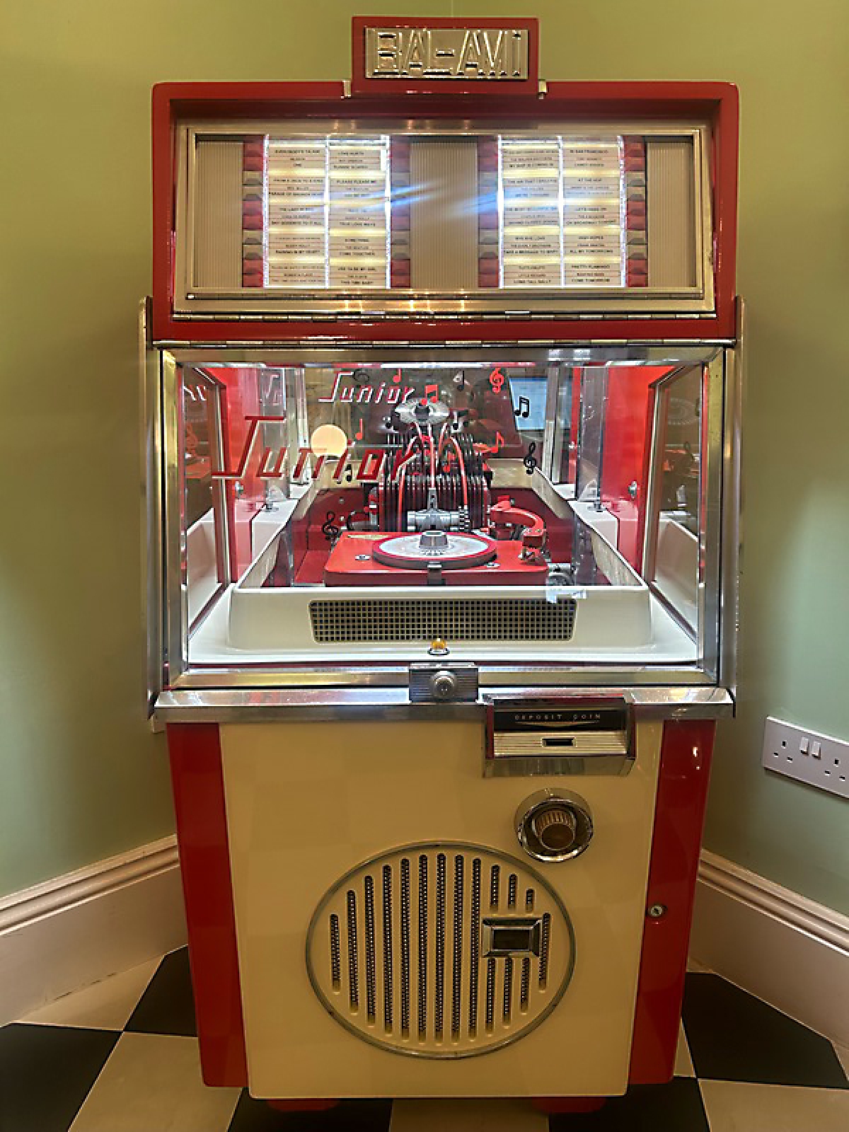 Junior 2220 - Primrose Hill, London 